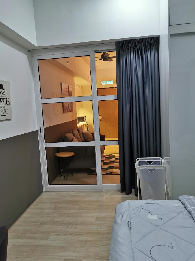 Revo At Aurora Place, Pavilion 2, 5 Minutes To Axiata Arena Bukit Jalil Free Wifi By De Harlequins Guesthouse Kuala Lumpur Dış mekan fotoğraf